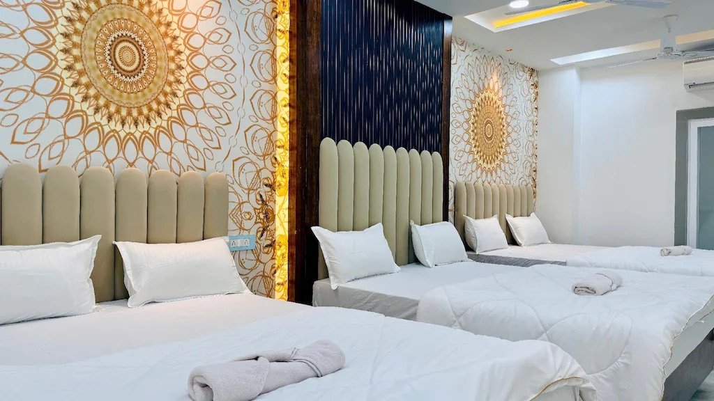 4 Bed AC Room view 3